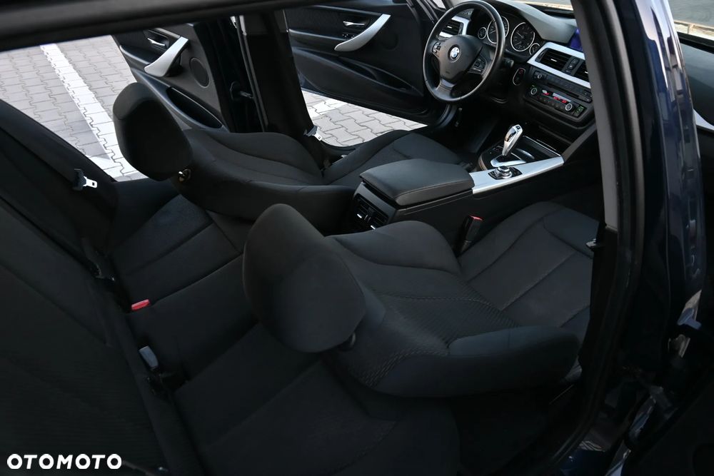 BMW Seria 3 320d Sport-Aut - 25