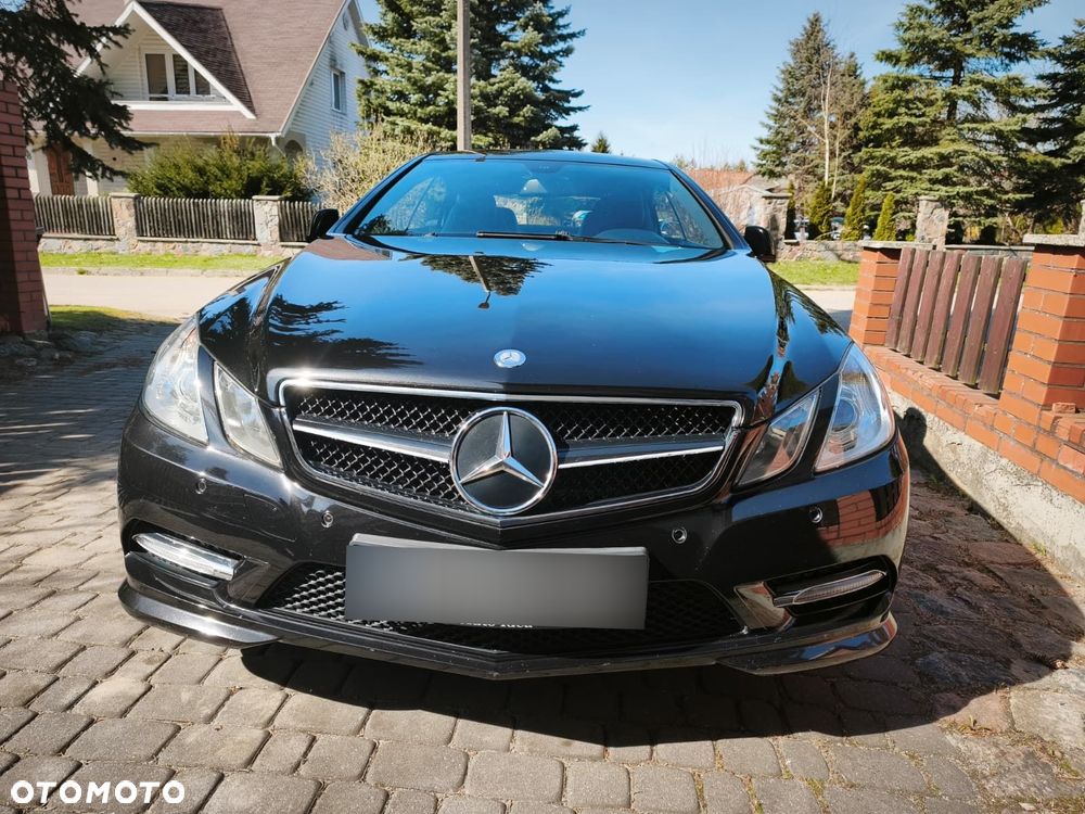 Mercedes-Benz E-Class 2011 photo 3