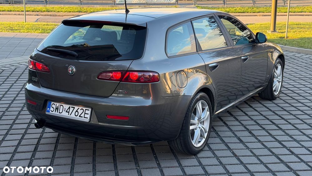Alfa Romeo 159 1.9 JTDM 16V DPF Distinctive - 31