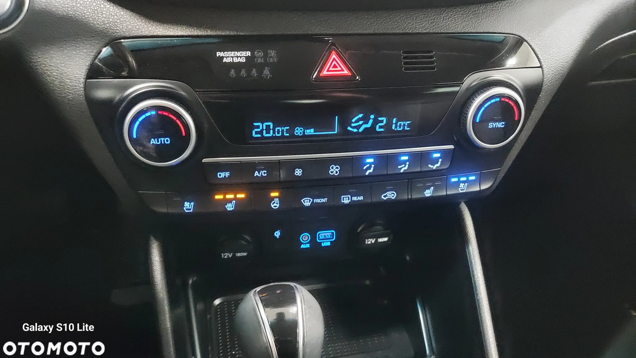 Hyundai Tucson blue 1.6 CRDi 2WD DCT Premium - 29