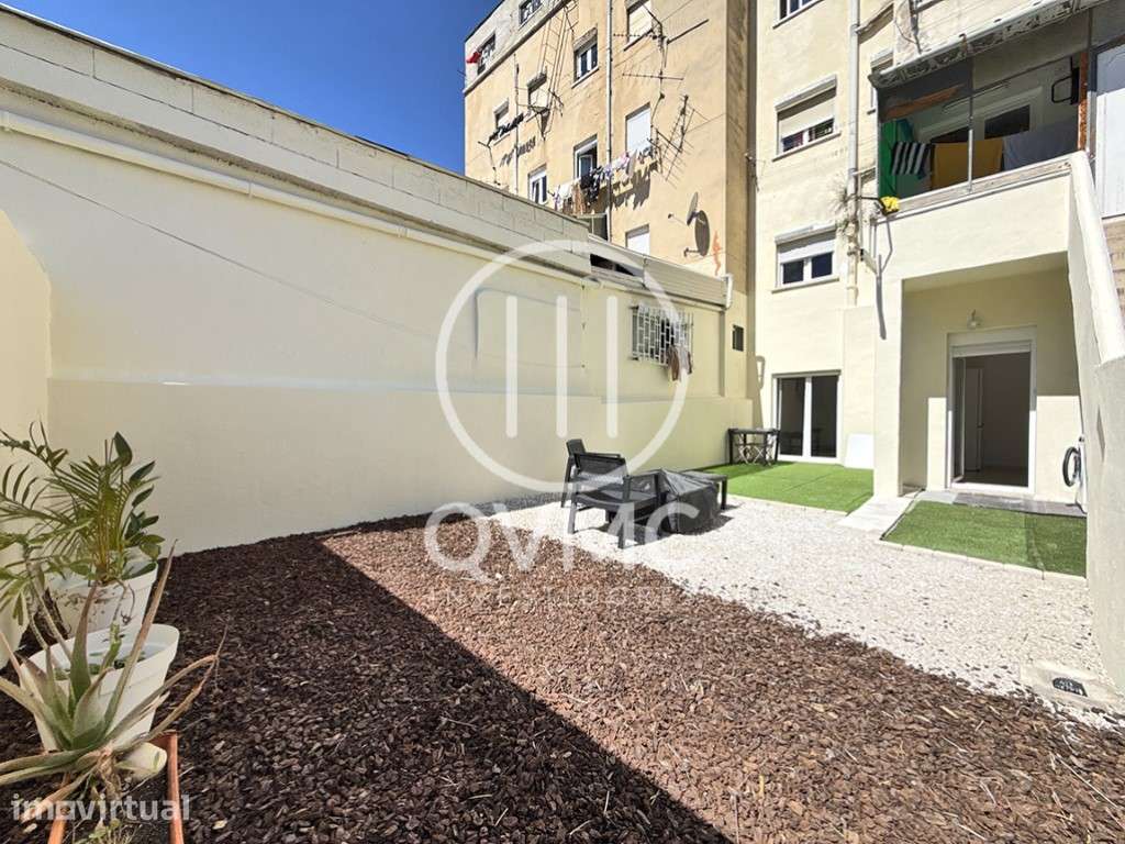 T1 em Camarate pronto a habitar com quintal de 42m2 - Grande imagem: 3/29