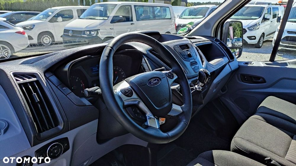 Ford Transit - 28
