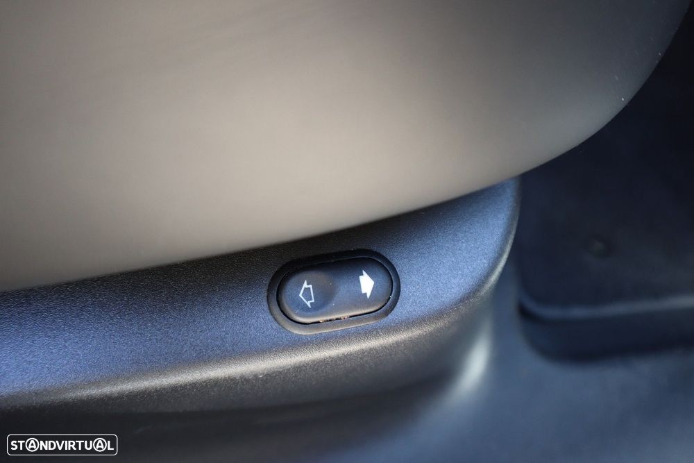 Land Rover Range Rover Velar 3.0 D R-Dynamic HSE - 52