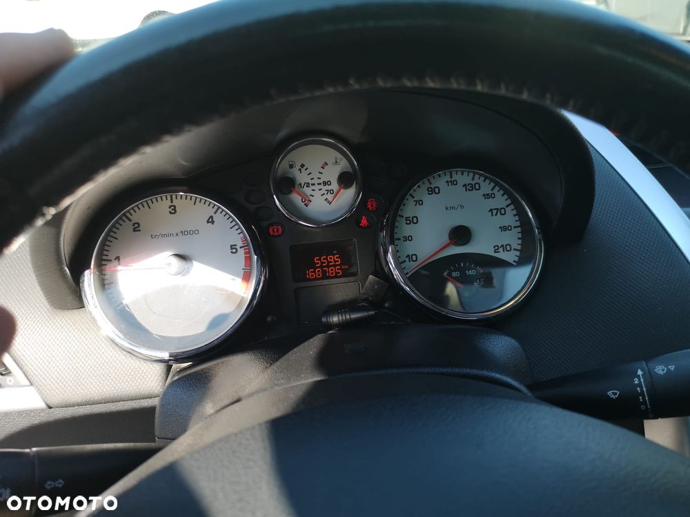Peugeot 207 CC - 15