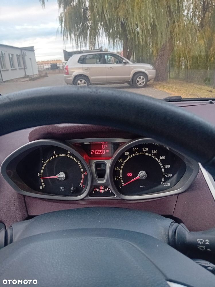 Ford Fiesta 2009 photo 3