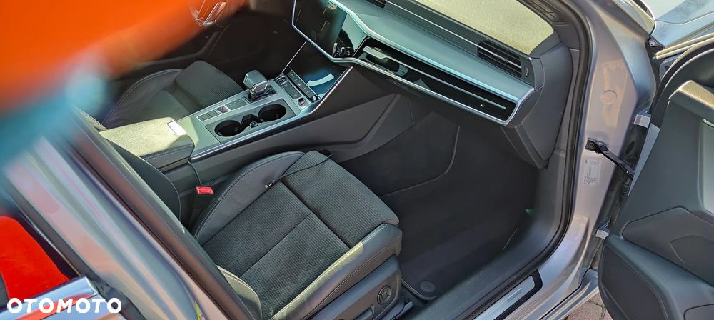 Audi A6 Avant 35 TDI S tronic S line - 13