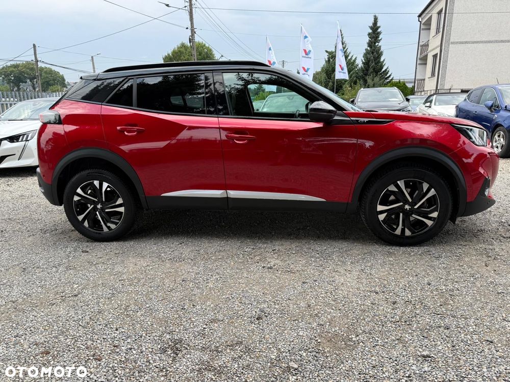 Peugeot 2008 PureTech 130 EAT8 GT Pack - 11
