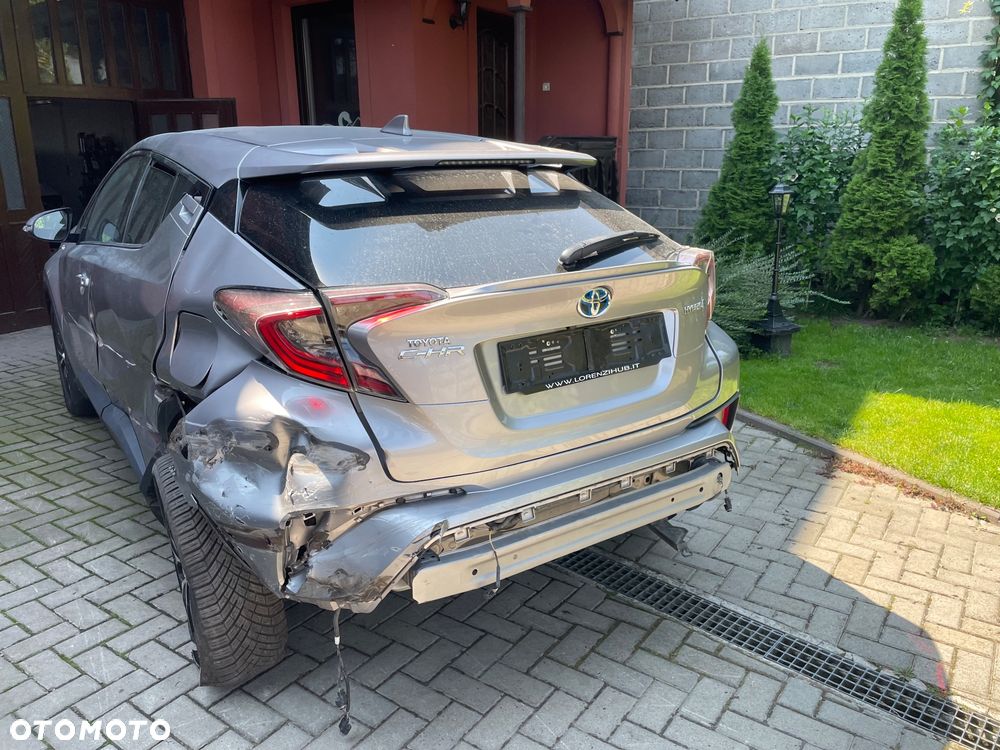 Toyota C-HR - 4