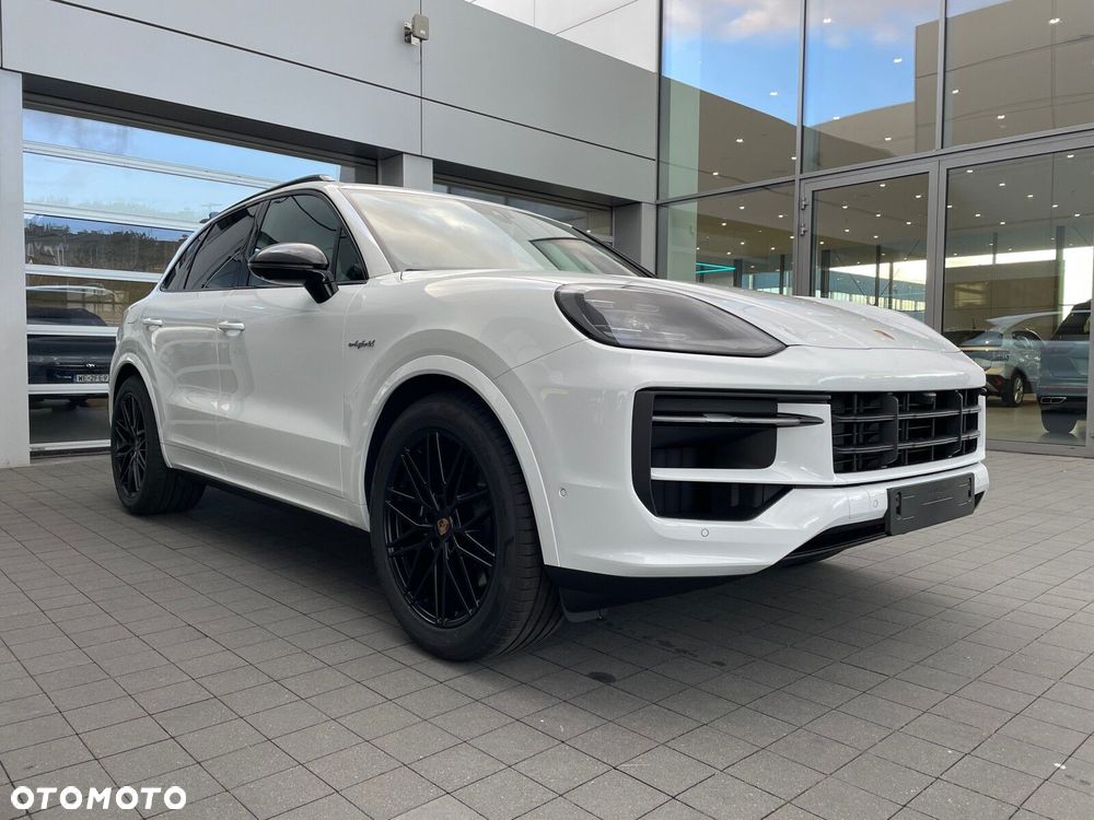 Porsche Cayenne - 4
