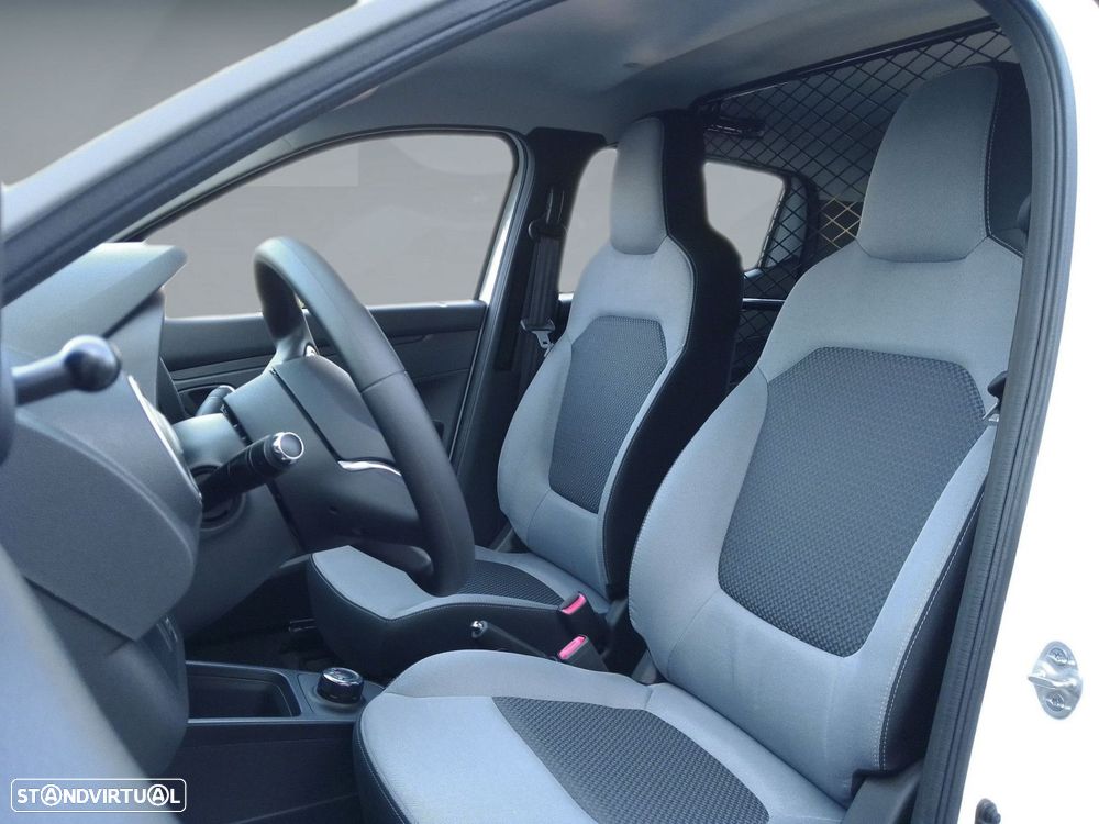 Dacia spring - 11