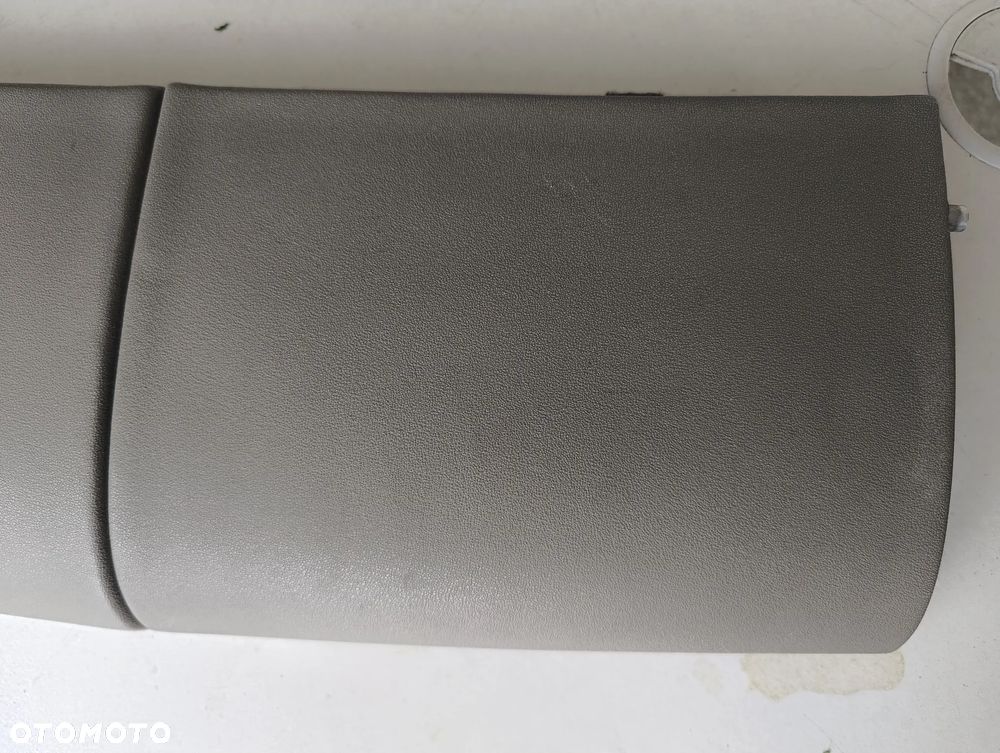 SCHOWEK ŚRODKOWY KONSOLI KLAPKA GÓRNA nawigacji RENAULT ESPACE 4 Espace IV - 2