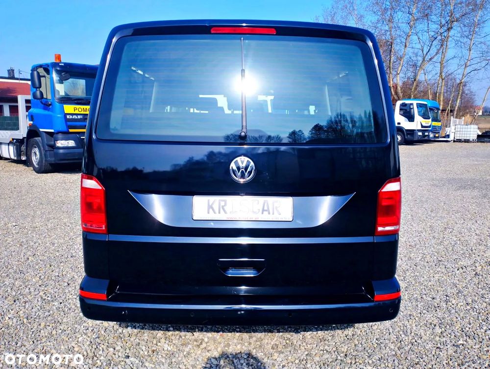 Volkswagen Caravelle - 10