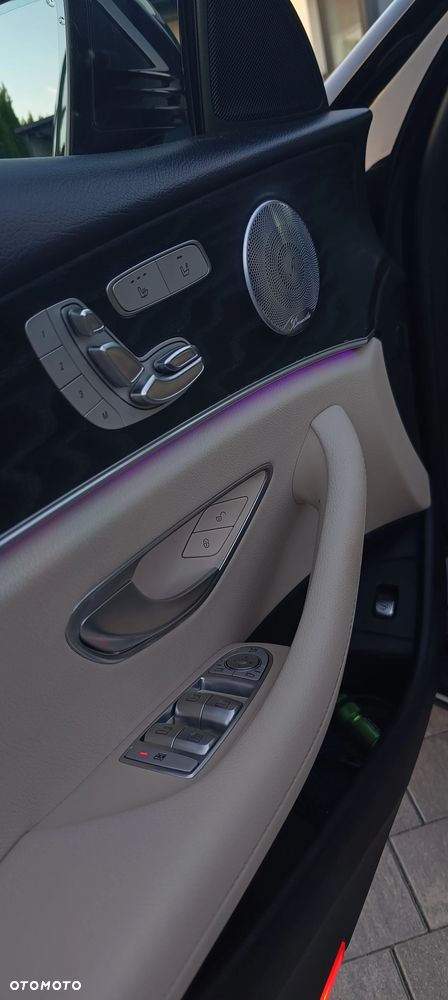 Mercedes-Benz Klasa E 220 d 4-Matic All-Terrain - 19