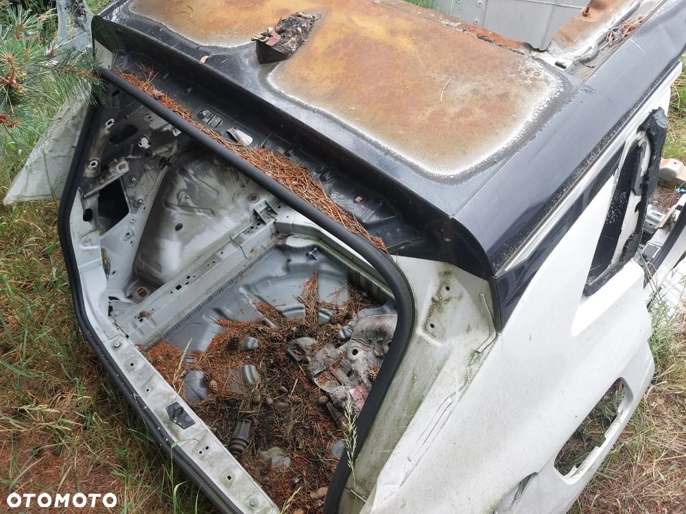 BŁOTNIK LEWY PRAWY TYŁ PAS Z WANNĄ OPEL GRANDLAND X - 9