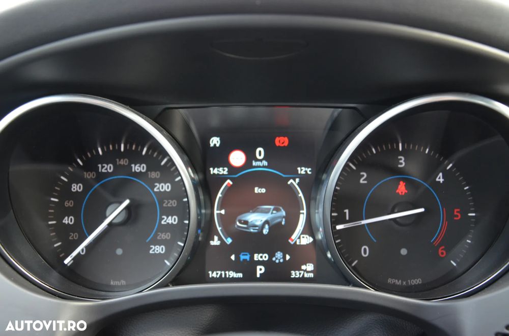 Jaguar F-Pace 20d AWD Aut. R-Sport - 31