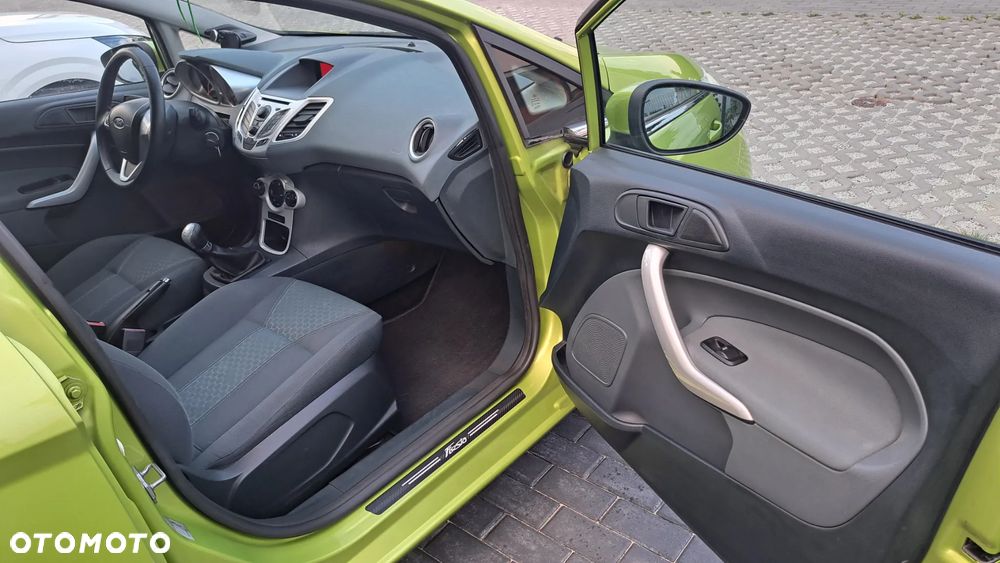 Ford Fiesta - 20