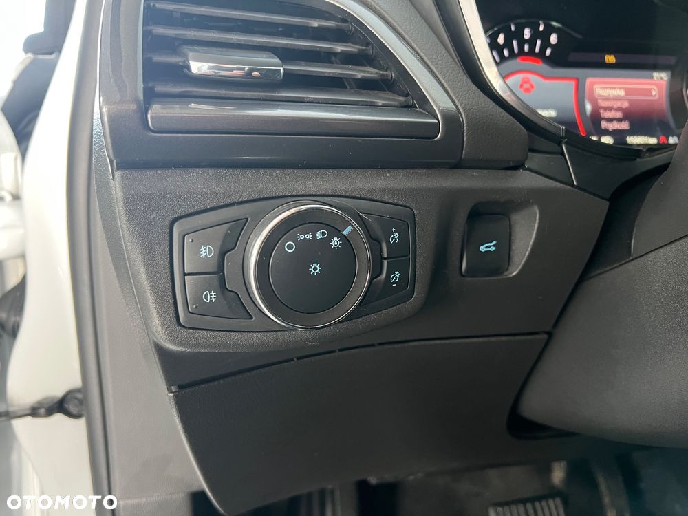 Ford Mondeo 2.0 EcoBlue Titanium - 24