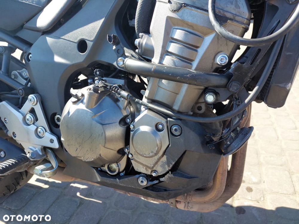 Kawasaki Versys 1000 - 11