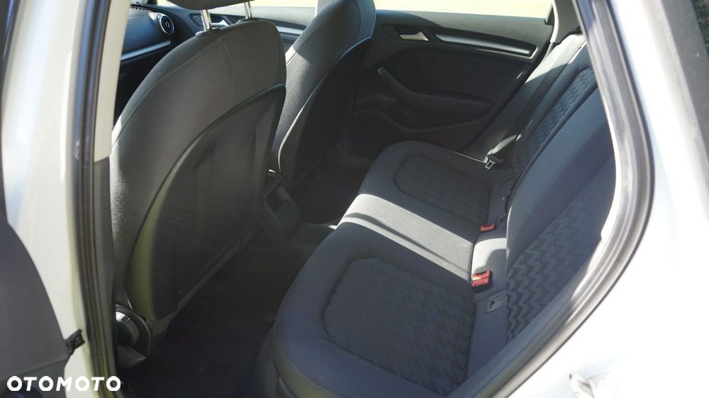 Audi A3 Sportback - 9