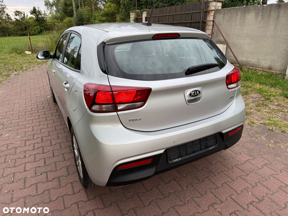 Kia Rio - 9