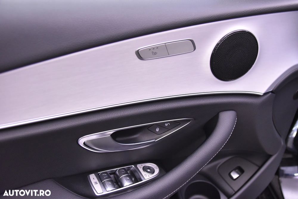 Mercedes-Benz E 300 de Aut. - 14