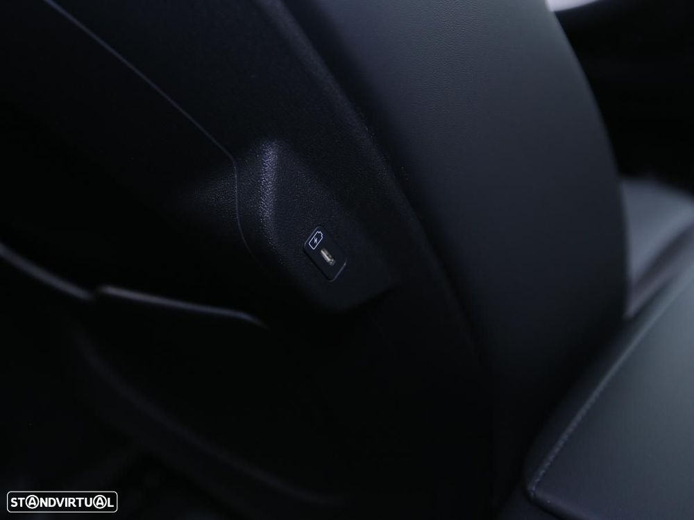 Kia Niro EV 64kWh Drive - 27