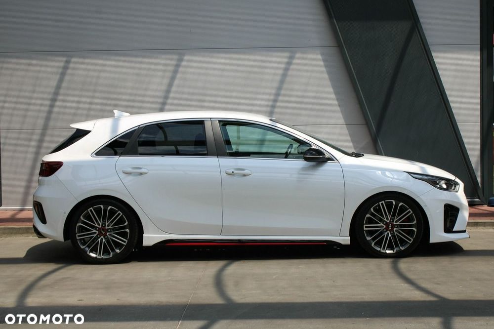 Kia Ceed 1.6 T-GDI GT - 4