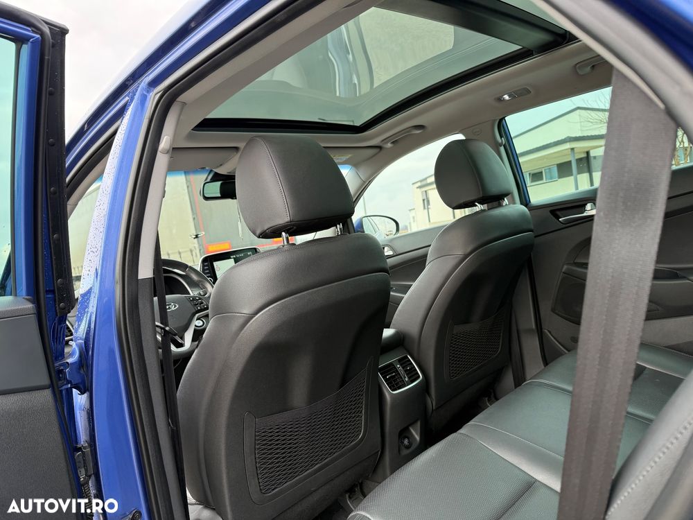 Hyundai Tucson 2.0 CRDI 4WD 8AT Luxury - 6