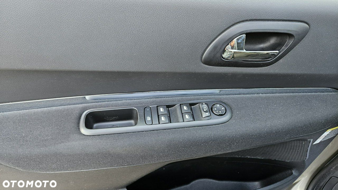 Peugeot 3008 - 25