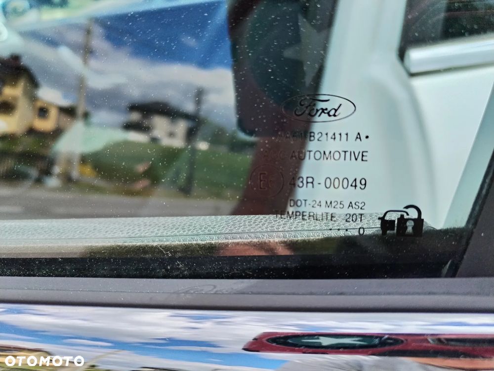 Ford Fiesta - 25