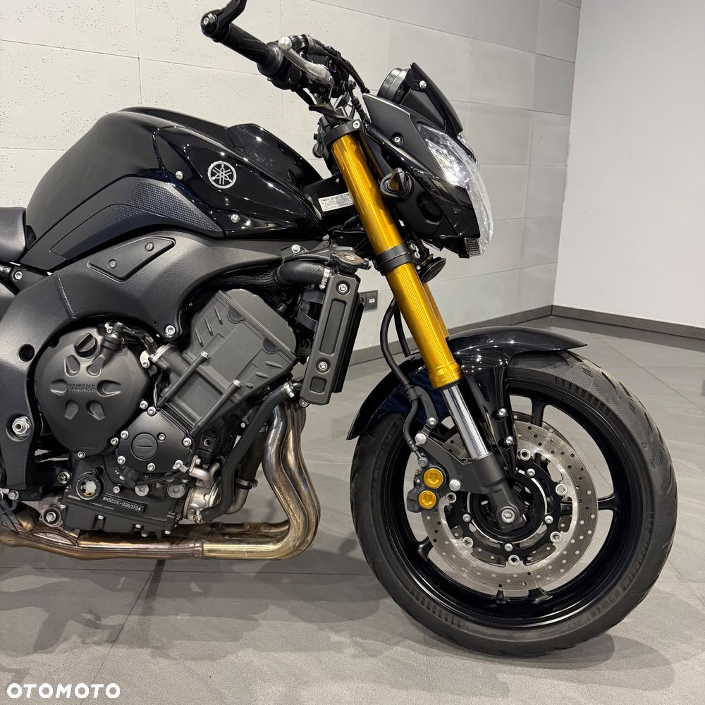 Yamaha FZ8 - 4