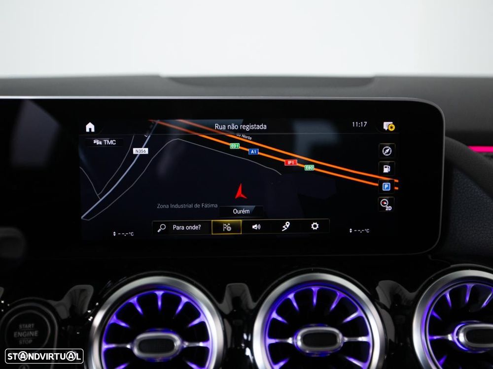 Mercedes-Benz GLA 250 7G-DCT AMG Line - 25