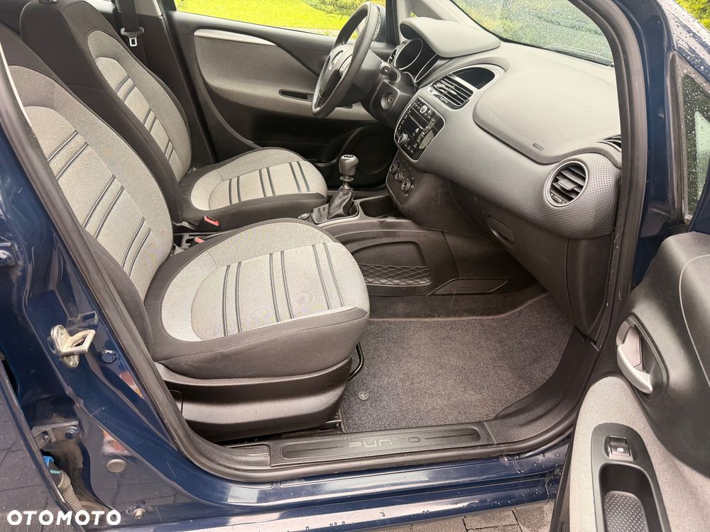 Fiat Punto 1.4 Young - 17