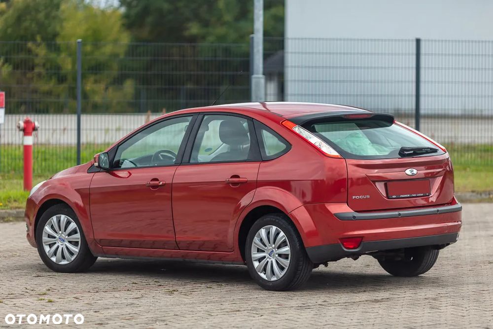 Ford Focus 1.6 16V Style+ - 19
