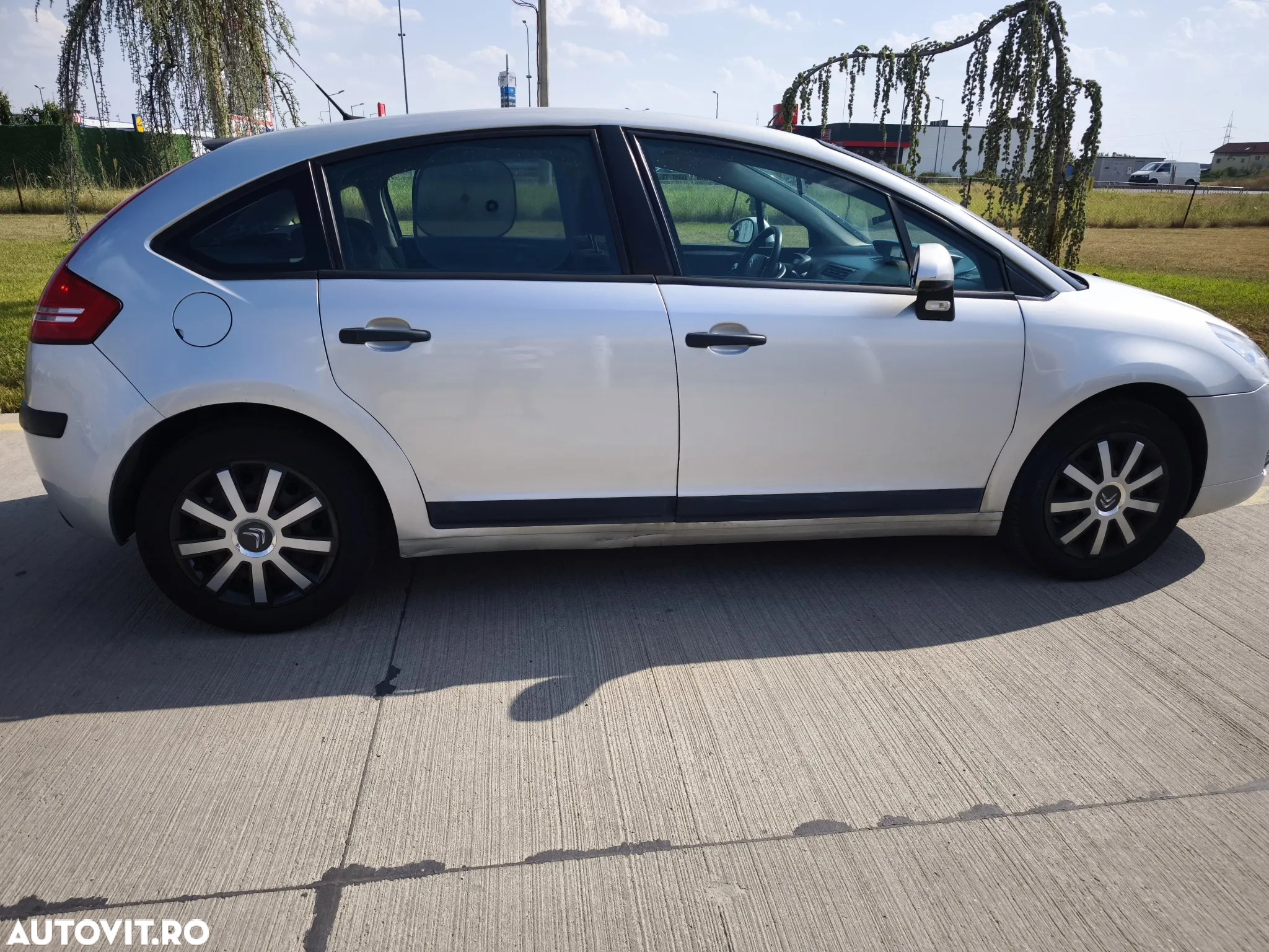 Citroën C4 1.6 HDI 16V SX - 9