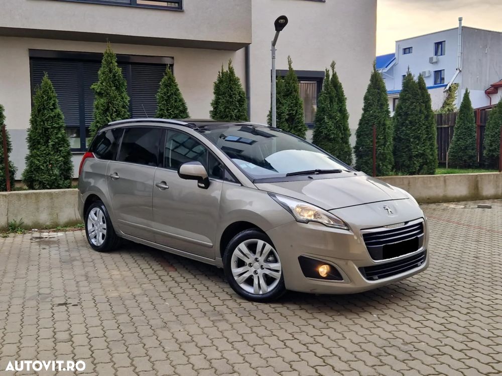 Peugeot 5008 - 3