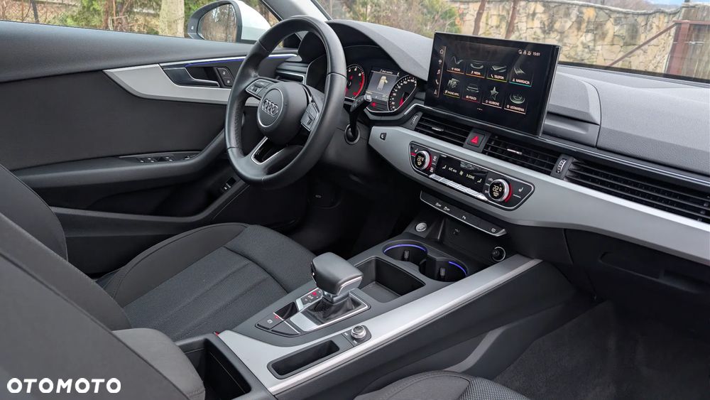 Audi A4 Avant 35 TFSI Sport S tronic - 13