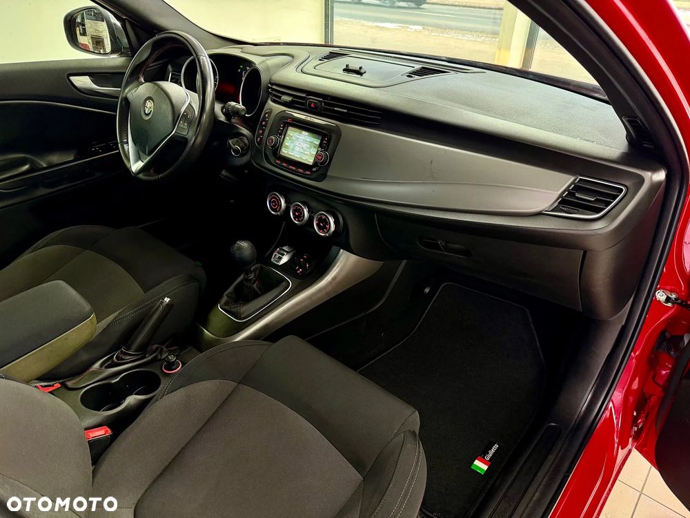Alfa Romeo Giulietta 1.6 JTDM 16V Veloce - 20