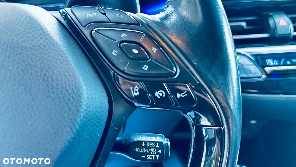 Toyota C-HR Style Selection - 28