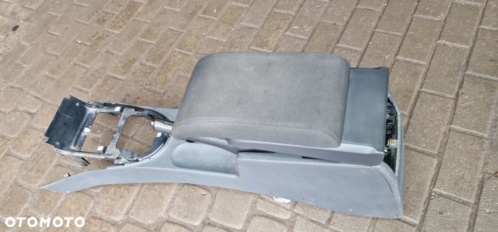 PODŁOKIETNIK VW TOURAN I - 7