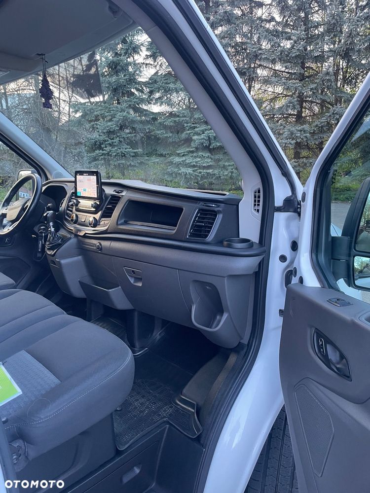 Ford Transit - 12