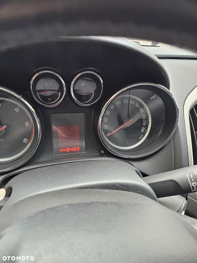 Opel Astra 1.7 CDTI - 9