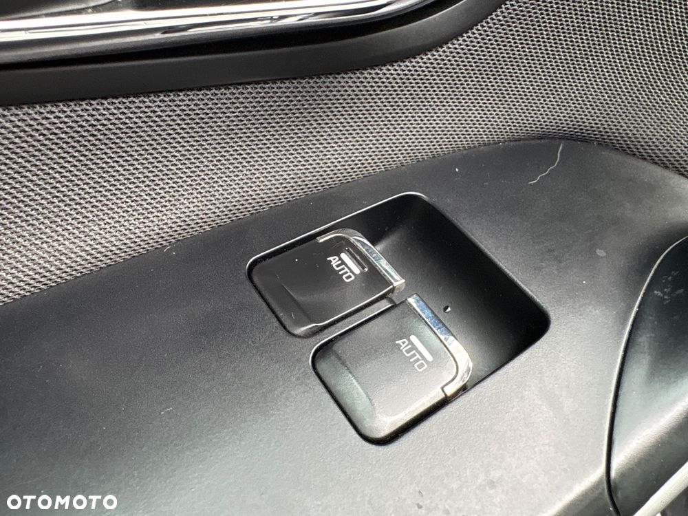 Kia Ceed - 13