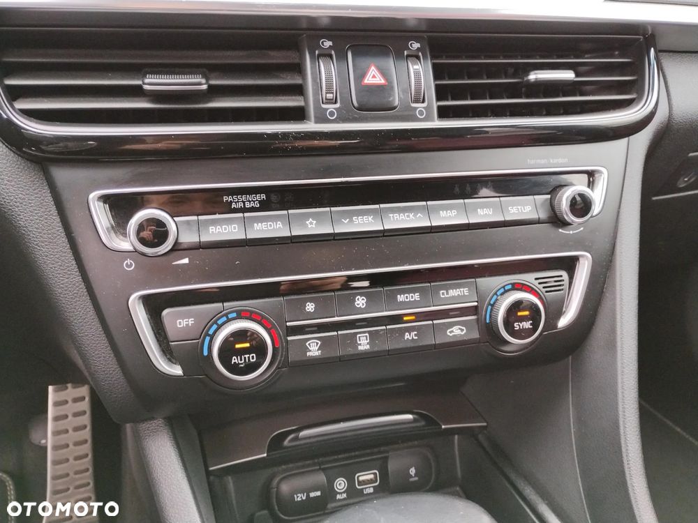 Kia Optima 1.6 T-GDI GT Line DCT - 24