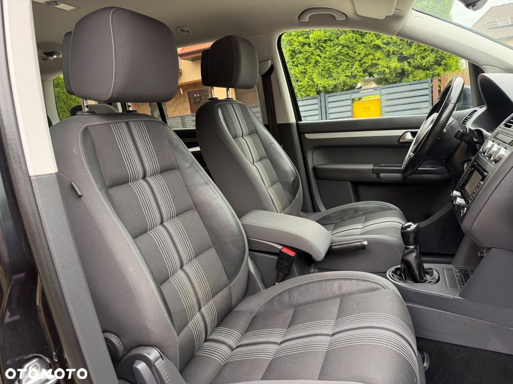 Volkswagen Touran 2.0 TDI DPF BlueMotion Technology MATCH - 36