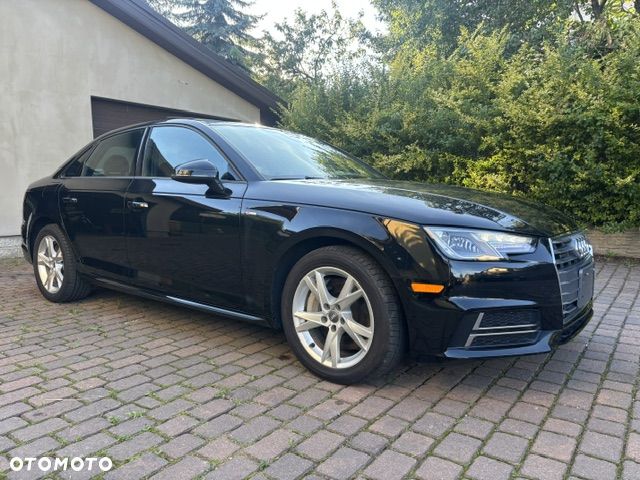 Audi A4 Limousine - 1