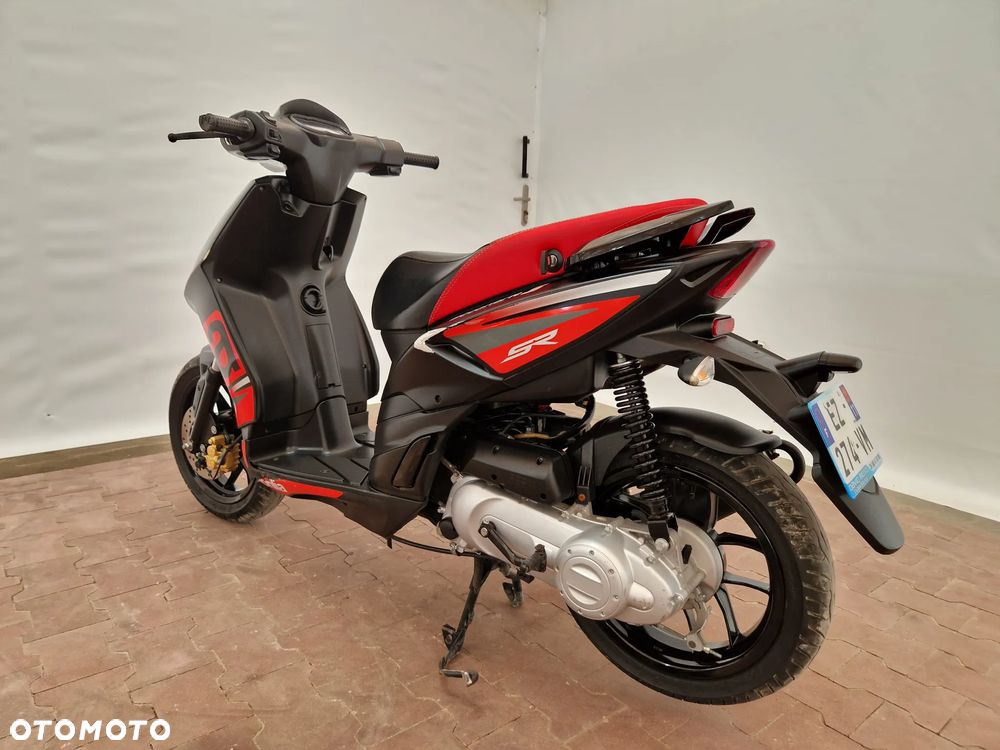 Aprilia SR - 5