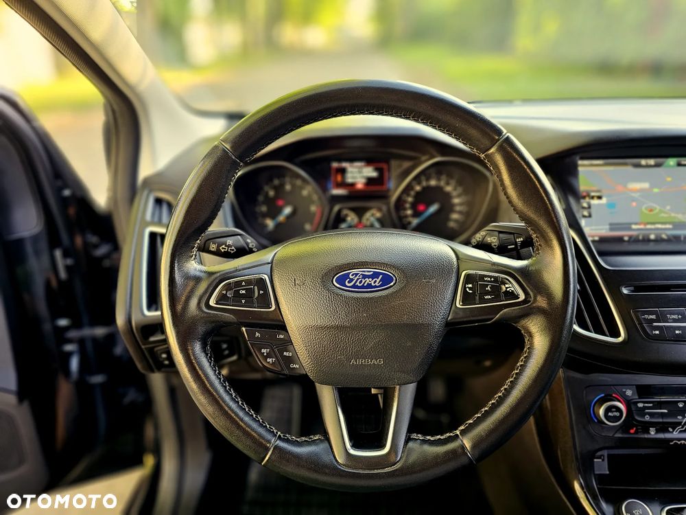 Ford Focus 1.5 TDCi SYNC Edition ASS - 16