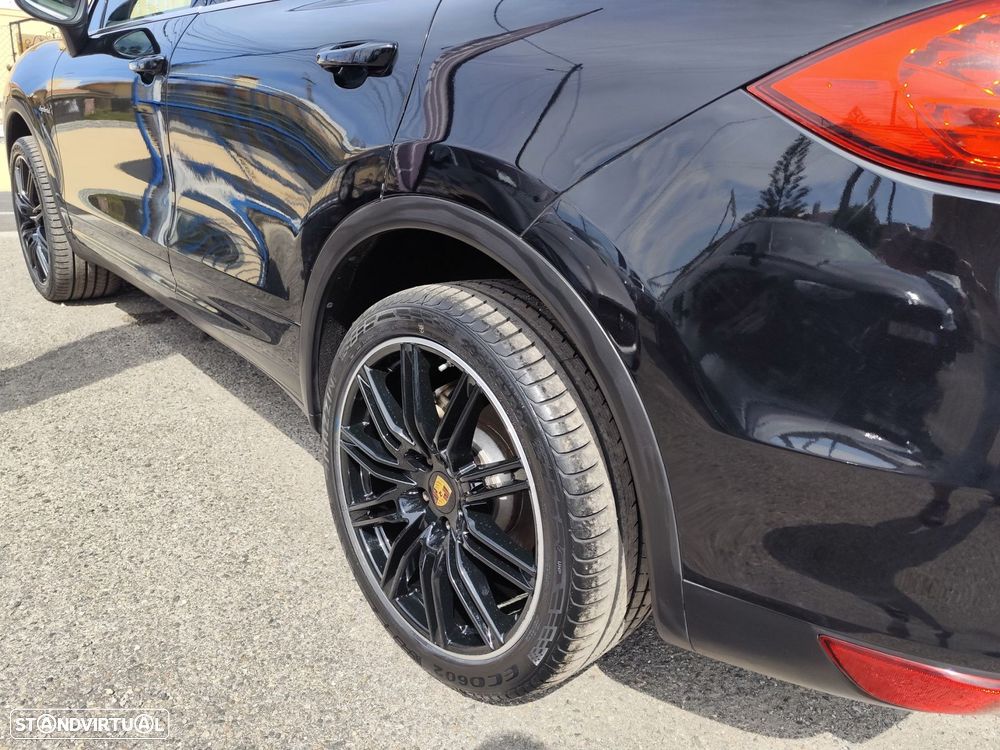 Porsche Cayenne S Hybrid - 8