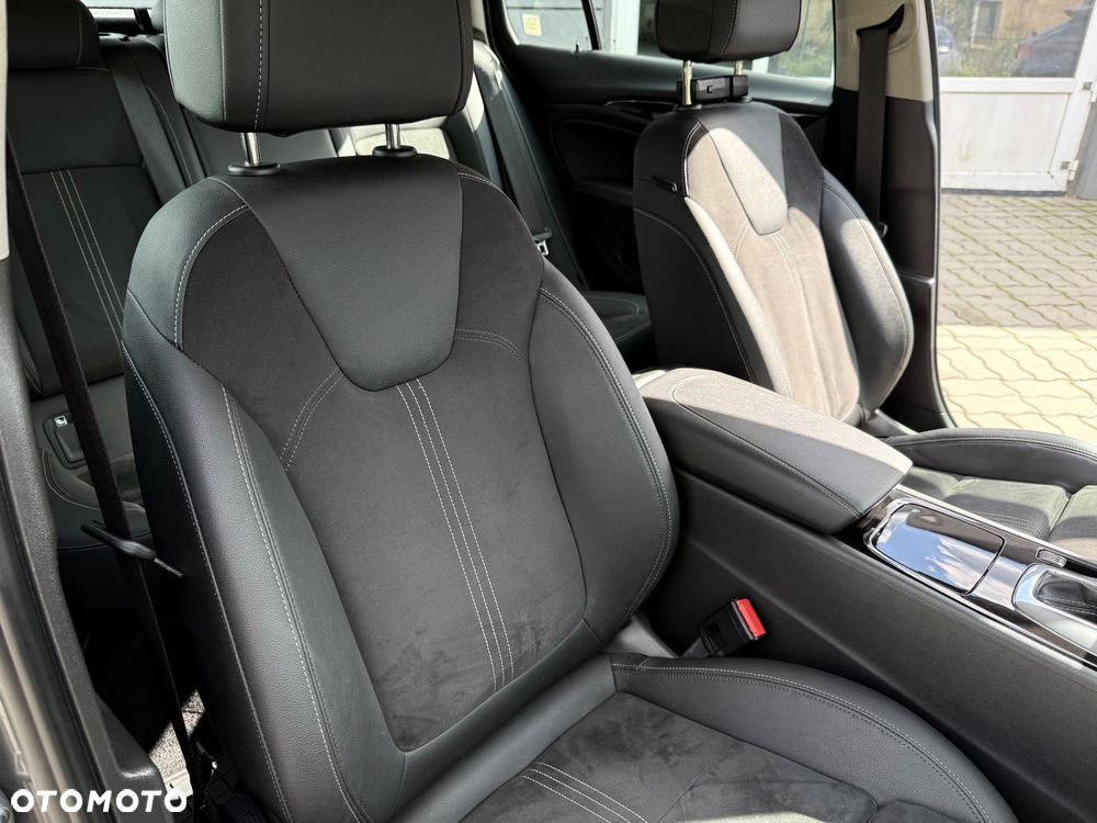 Opel Insignia 2.0 T GS Line S&S - 22